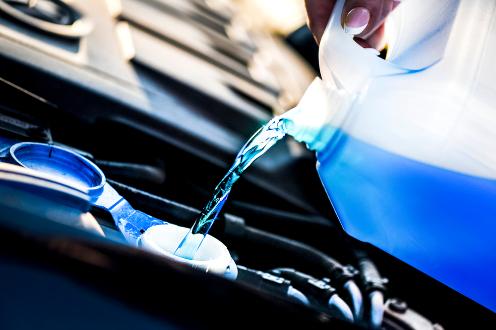 Is It Okay to Top off Engine Oil?  : Myth Busted